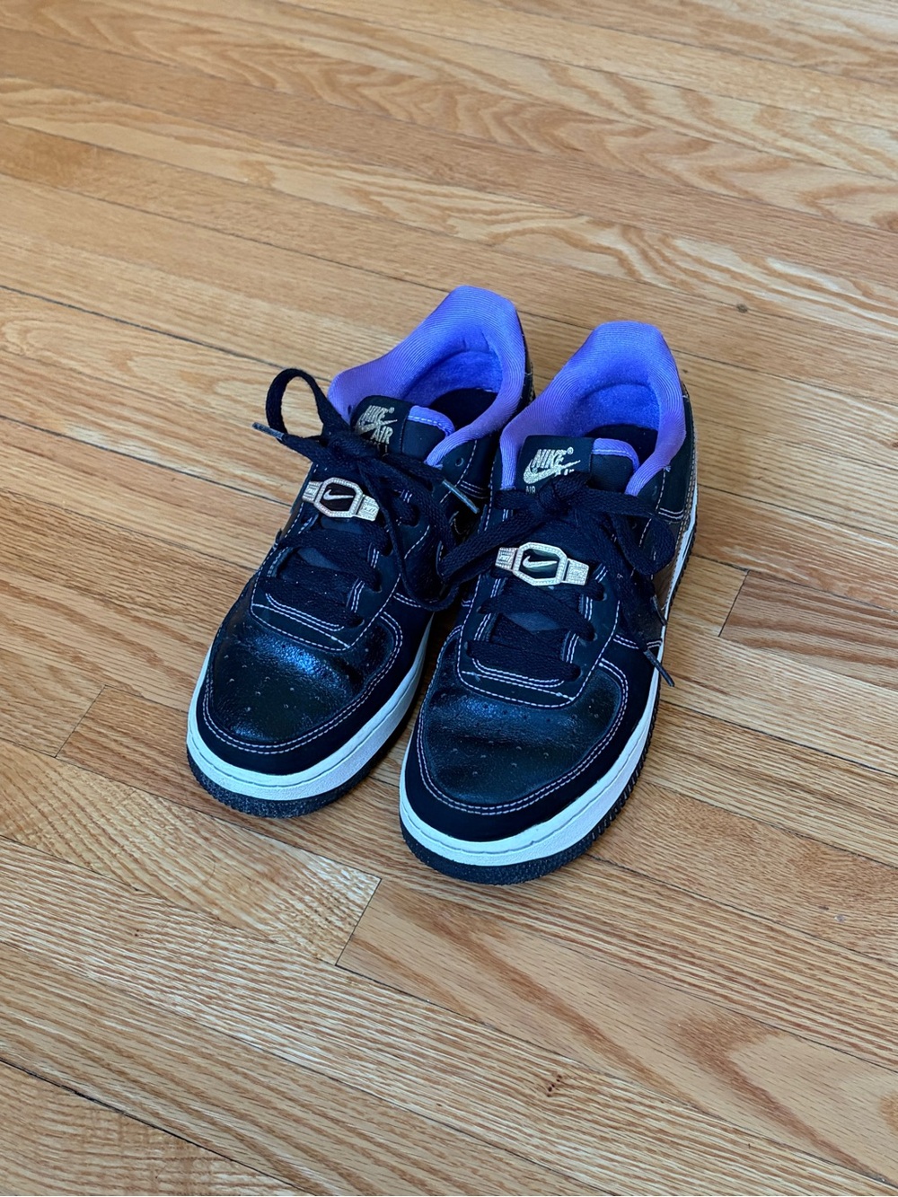 Nike Air Force 1 Low World Champ Black Purple DQ0300-001 Gold 6Y Women 7.5 VGC